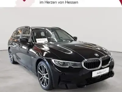 Gebraucht BMW 330e Advantage 252 PS (185 kW) 2021 Schwarz Kombi