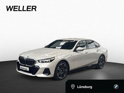 Mineralweiß (weiß) Gebraucht 2025 BMW 520 Comfort Edition Limousine | 46.990 € (Etwas zu teuer)