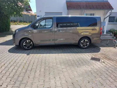 Gebraucht Opel Zafira Life 177 PS (130 kW) 2023 Grau Van / Kleinbus