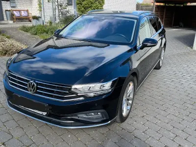 Gebraucht VW Passat Elegance 150 PS (110 kW) 2020 Schwarz Kombi