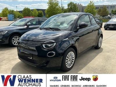 Second-hand Fiat 500e Action 69 kW (95 CP) 2023 Negru Hatchback