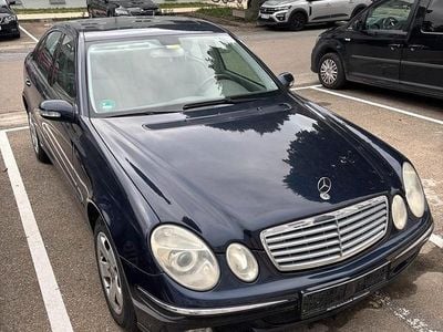 Mercedes E240
