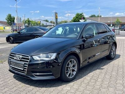 Gebraucht Audi A3 Attraction 125 PS (91 kW) 2015 Schwarz Limousine