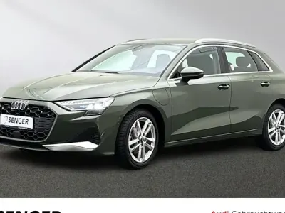 Używany Audi A3 Advanced 204 KM (150 kW) 2025 Zielony Sedan/Limuzyna