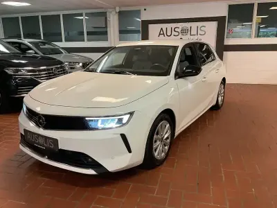 Gebraucht Opel Astra Elegance 131 PS (96 kW) 2023 Arktisweiss Kleinwagen