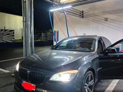 Gebraucht BMW 730 245 PS (180 kW) 2009 Grau Limousine