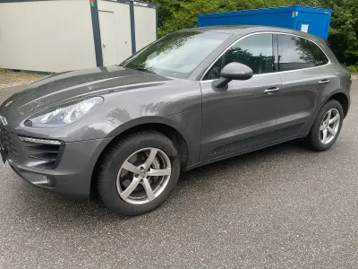 Gebraucht Porsche Macan S 258 PS (189 kW) 2014 Grau SUV