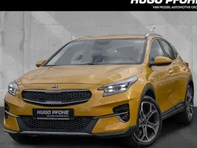 Używany Kia XCeed 140 KM (102 kW) 2020 Żółty SUV