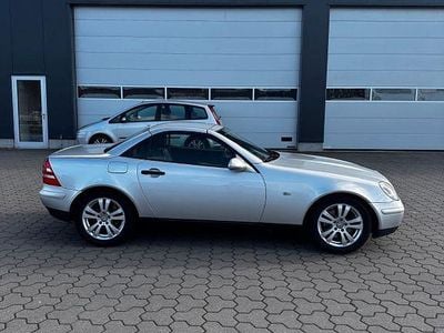 Usata Mercedes SLK200 136 CV (100 kW) 1997 Argento Cabrio