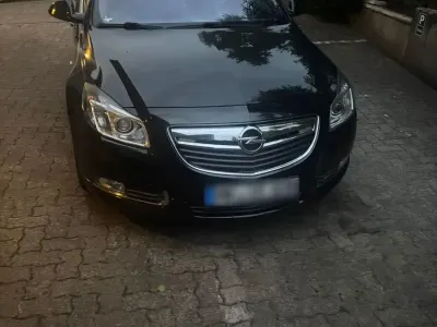 Gebraucht Opel Insignia 250 PS (183 kW) 2013 Schwarz Limousine