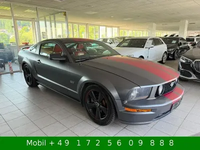 Gebraucht Ford Mustang GT 305 PS (224 kW) 2005 Silber Coupé