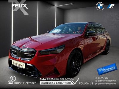 Gebraucht BMW M5 Sport Line 727 PS (534 kW) 2025 Dragon fire rot metallic Kombi