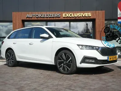 Gebraucht Skoda Octavia Business Line 204 PS (150 kW) 2022 Weiß Kombi