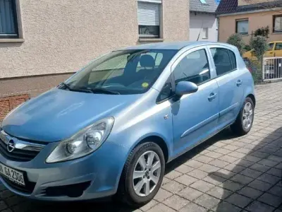 Usado Opel Corsa 80 HP (58 kW) 2007 Azul Citadino