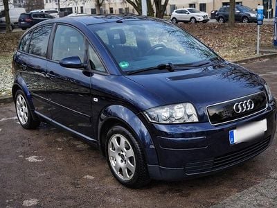 Blau Gebraucht 2001 Audi A2 Kleinwagen | 2.500 € (Etwas zu teuer)
