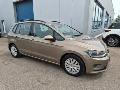 Gebraucht VW Golf Sportsvan Trendline 110 PS (80 kW) 2014 Gold Van / Kleinbus