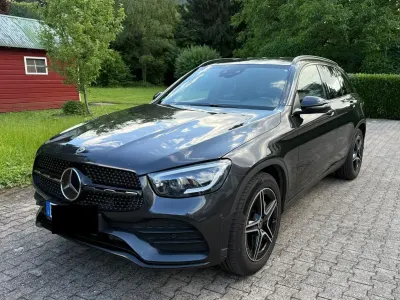 Gebraucht Mercedes GLC300 AMG line 245 PS (180 kW) 2020 Grau SUV