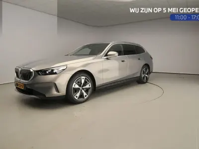 Brugt BMW i5 Sport Line 250 kW (340 HK) 2025 Grå Stationcar