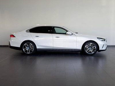 Gebraucht BMW i5 Sport Line 250 kW (340 PS) 2024 Weiss Limousine
