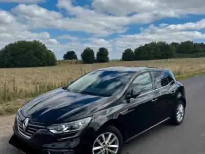 Gebraucht Renault Mégane IV 110 PS (80 kW) 2016 Schwarz Limousine