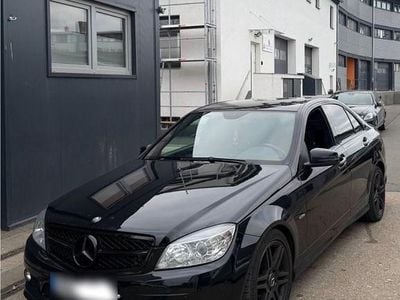 Usado Mercedes 320 224 CV (164 kW) 2008 Negro Berlina