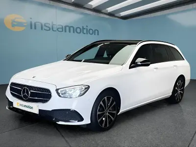 Gebraucht Mercedes E300 306 PS (225 kW) 2022 Weiß Kombi