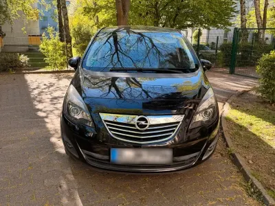 Używany Opel Meriva 131 KM (96 kW) 2011 Czarny Minivan