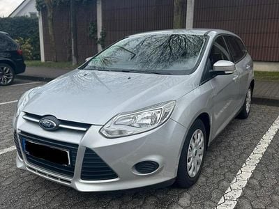 Gebraucht Ford Focus 116 PS (85 kW) 2011 Silber Kombi