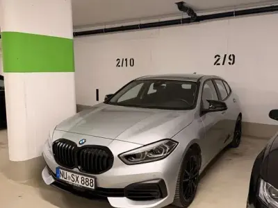 Gebraucht BMW 118 Advantage 140 PS (102 kW) 2021 Silber Limousine