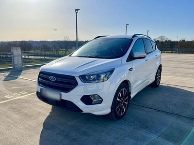 Gebraucht Ford Kuga ST-Line 175 PS (128 kW) 2018 Weiß SUV