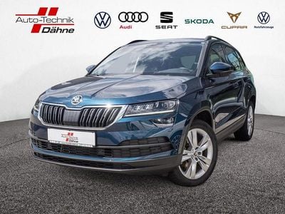Blau / lavablau (metallic) Gebraucht 2019 Skoda Karoq Style SUV | 20.880 € (Fairer Preis)