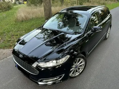 Gebraucht Ford Mondeo Titanium 179 PS (131 kW) 2016 Schwarz Kombi