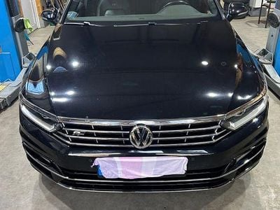 Second-hand VW Passat 190 CP (139 kW) 2016 Negru Break
