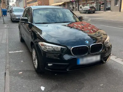Gebraucht BMW 116 115 PS (84 kW) 2016 Schwarz Kleinwagen