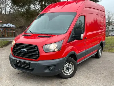 Gebraucht Ford Transit 131 PS (96 kW) 2017 Rot Van / Kleinbus