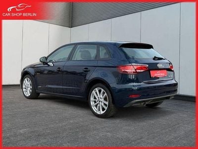 Gebraucht Audi A3 Comfort 116 PS (85 kW) 2018 Blau Limousine