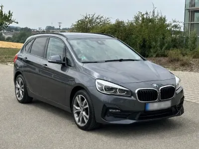 Gebraucht BMW 218 Active Tourer Sport Line 140 PS (102 kW) 2019 Grau Van / Kleinbus