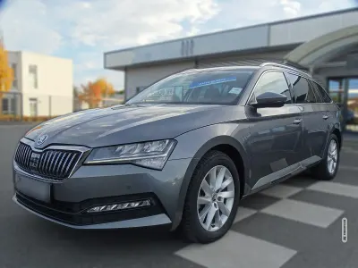 Gebraucht Skoda Superb Ambition 150 PS (110 kW) 2024 Metallic