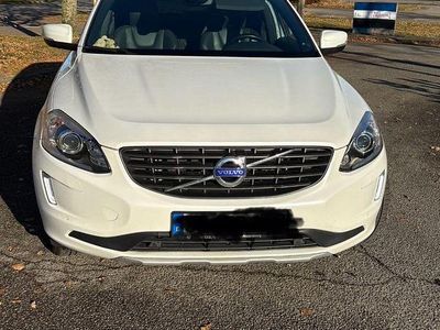 Weiß Gebraucht 2016 Volvo XC60 Ocean Race SUV | 14.100 € (Fairer Preis)