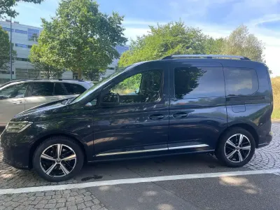 Gebraucht VW Caddy Style 122 PS (89 kW) 2022 Blau Van / Kleinbus