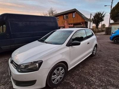 Gebraucht VW Polo 60 PS (44 kW) 2010 Weiß Kleinwagen