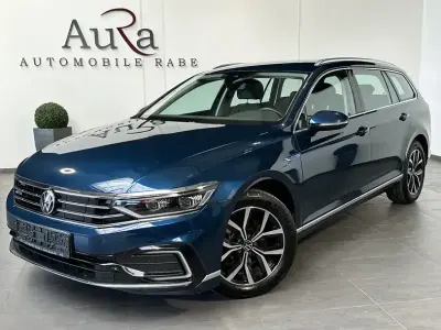 Gebraucht VW Passat GTE 218 PS (160 kW) 2022 Aquamarinblau Kombi