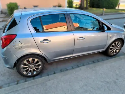 Gebraucht Opel Corsa 75 PS (55 kW) 2010 Grau Kleinwagen