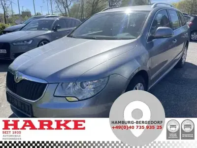Gebraucht Skoda Superb Comfort 140 PS (102 kW) 2010 Grau Kombi