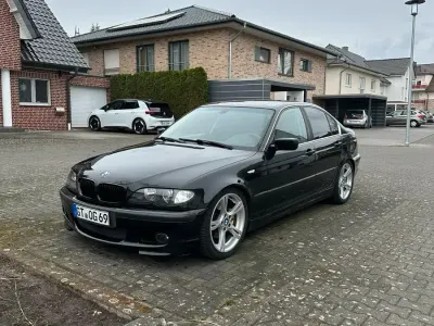 Gebraucht BMW 325 192 PS (141 kW) 2002 Schwarz Limousine