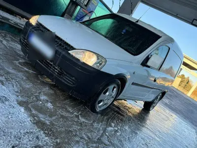 Gebraucht Opel Combo 75 PS (55 kW) 2010 Weiß Van / Kleinbus