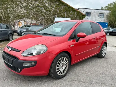 Gebraucht Fiat Punto Evo Dynamic 95 PS (69 kW) 2010 Rot Kleinwagen