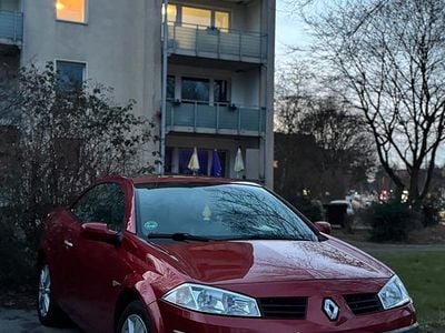 Rot Gebraucht 2005 Renault Mégane II Coupé | 3.500 € (Teuer)