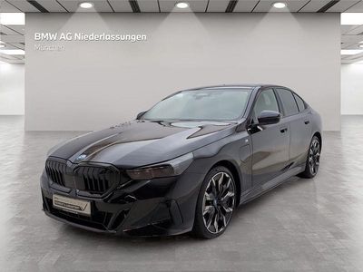 Gebraucht BMW 550e M Sport 313 PS (230 kW) 2025 Schwarz Limousine