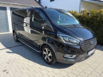 Gebraucht Ford Tourneo Active 185 PS (136 kW) 2022 Schwarz Van / Kleinbus